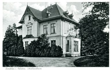 Das neu erworbene Gebäude wird 1950 bereits als Schullandheim genutzt